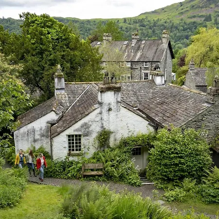 Bakers Rest Ideal For 2 Families Centrally Located In With Walks From The Door