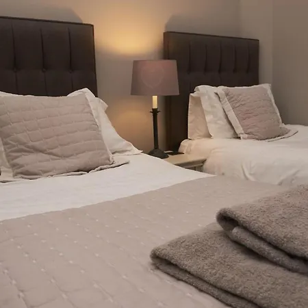 Holiday home Bakers Rest Ideal For 2 Families Centrally Located In With Walks From The Door Grasmere