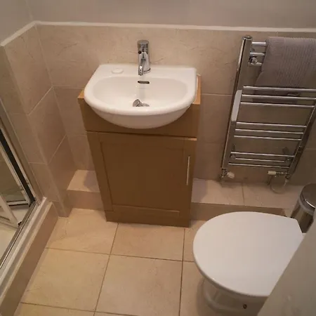 Bakers Rest Ideal For 2 Families Centrally Located In With Walks From The Door *