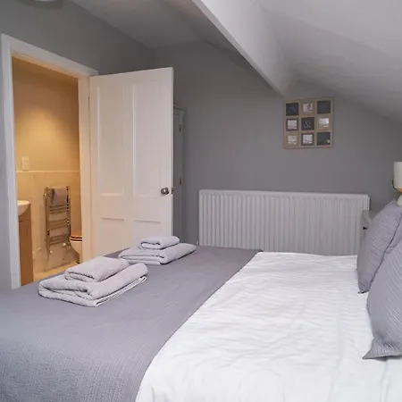 Bakers Rest Ideal For 2 Families Centrally Located In With Walks From The Door * Grasmere