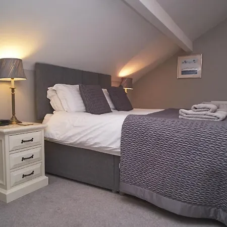 Bakers Rest Ideal For 2 Families Centrally Located In With Walks From The Door Holiday home